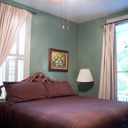 Arbor House Suites Bed And Breakfast 圣安东尼奥 外观 照片
