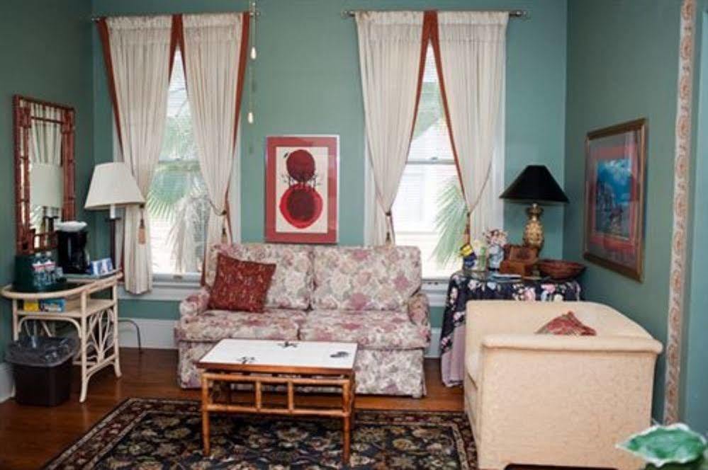 Arbor House Suites Bed And Breakfast 圣安东尼奥 外观 照片